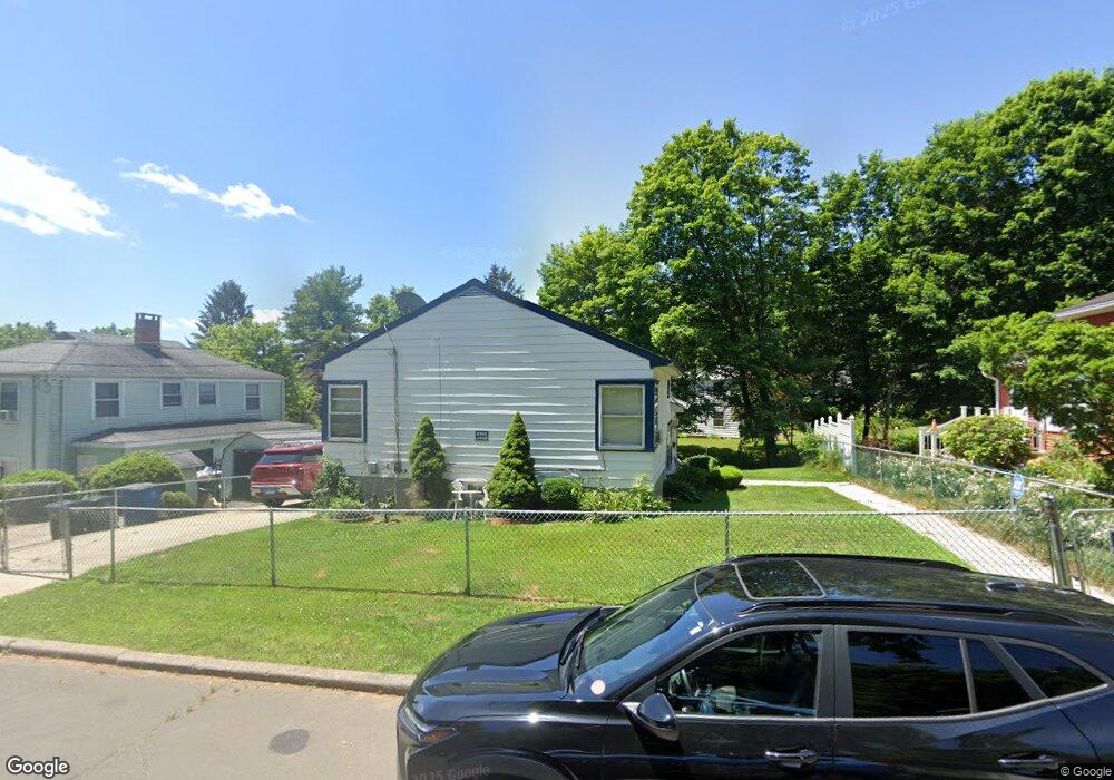 117 Rock Creek Rd, New Haven, CT 06515 - photo 1