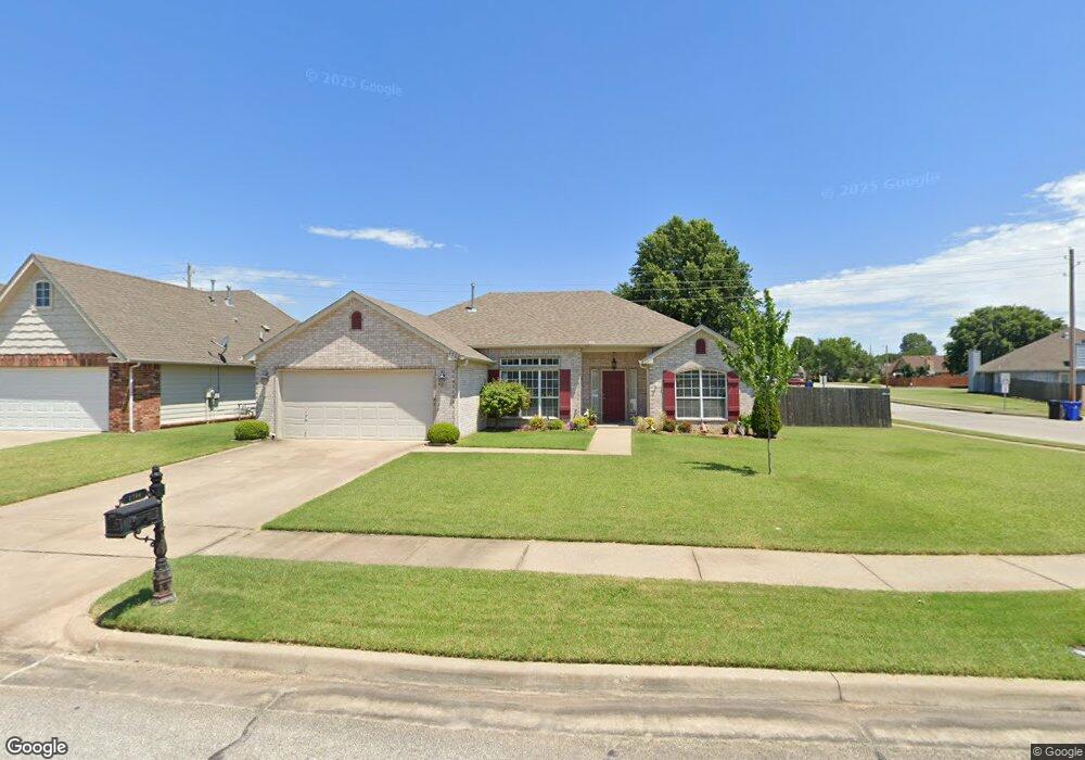 1700 W Vicksburg St, Broken Arrow, OK 74011 - photo 1
