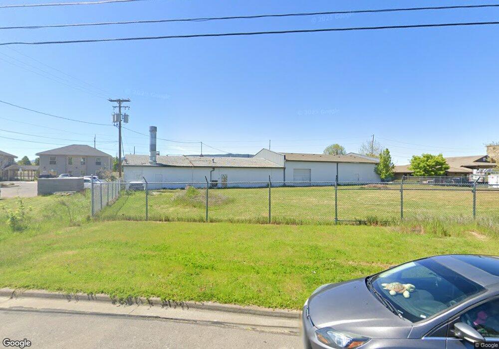 600 S 1st St, Central Point, OR 97502 - photo 1