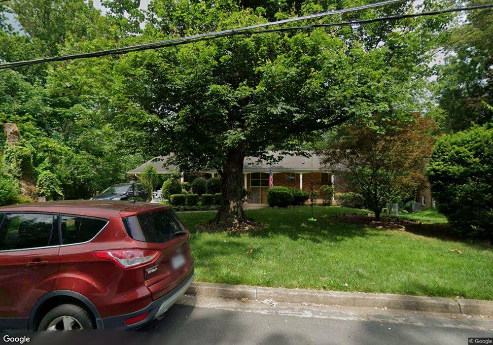 3311 Rocky Mount Rd, Fairfax, VA 22031 - photo 1