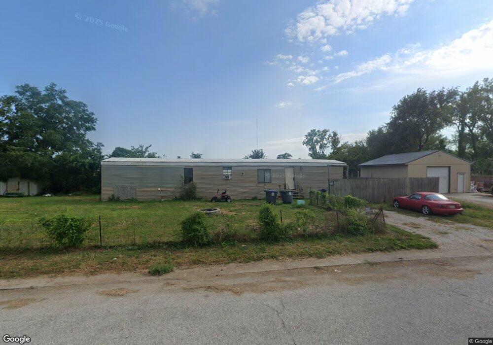 3515 Scott Dr, Council Bluffs, IA 51501 - photo 1