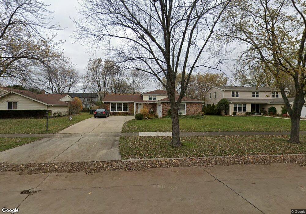 3432 Winnetka Rd, Glenview, IL 60026 - photo 1