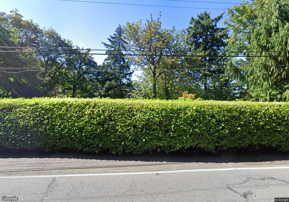 6031 W Mercer Way, Mercer Island, WA 98040 - photo 1