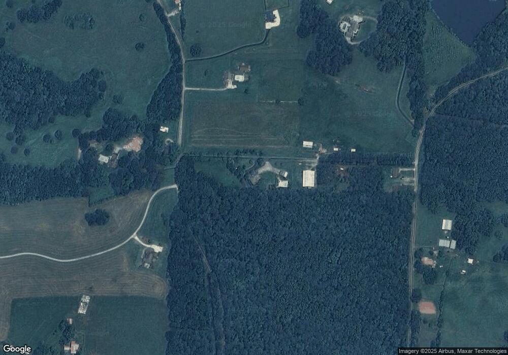 691 Bear Creek Rd unit Detatched Garage, Carrollton, GA 30117 - photo 1