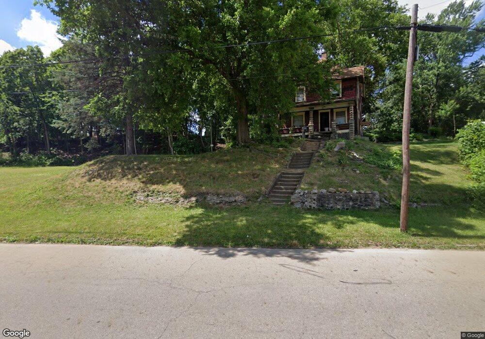 1215 Lawrence Rd NE, Canton, OH 44705 - photo 1