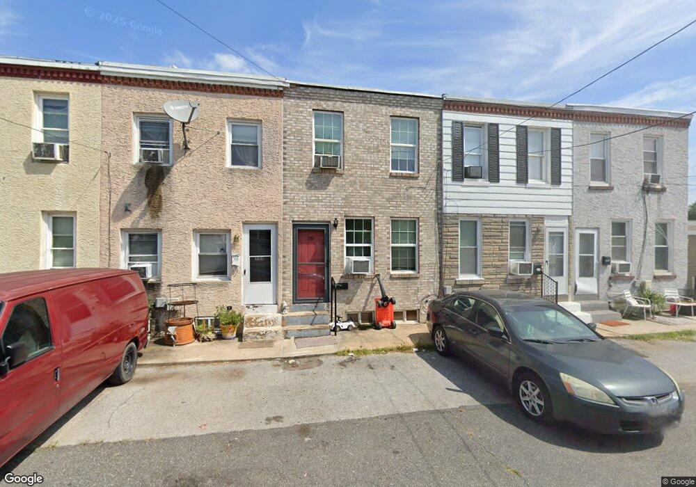 719 Center St, New Castle, DE 19720 - photo 1