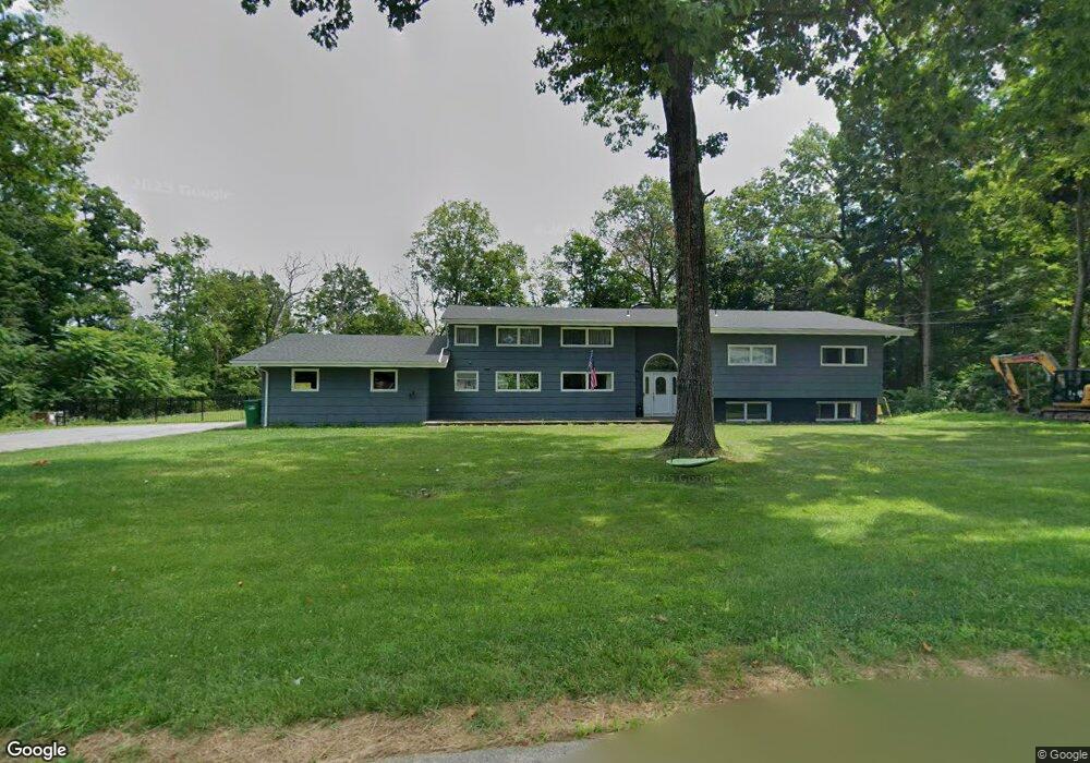 4 Woodcrest Dr, Hopewell Junction, NY 12533 - photo 1