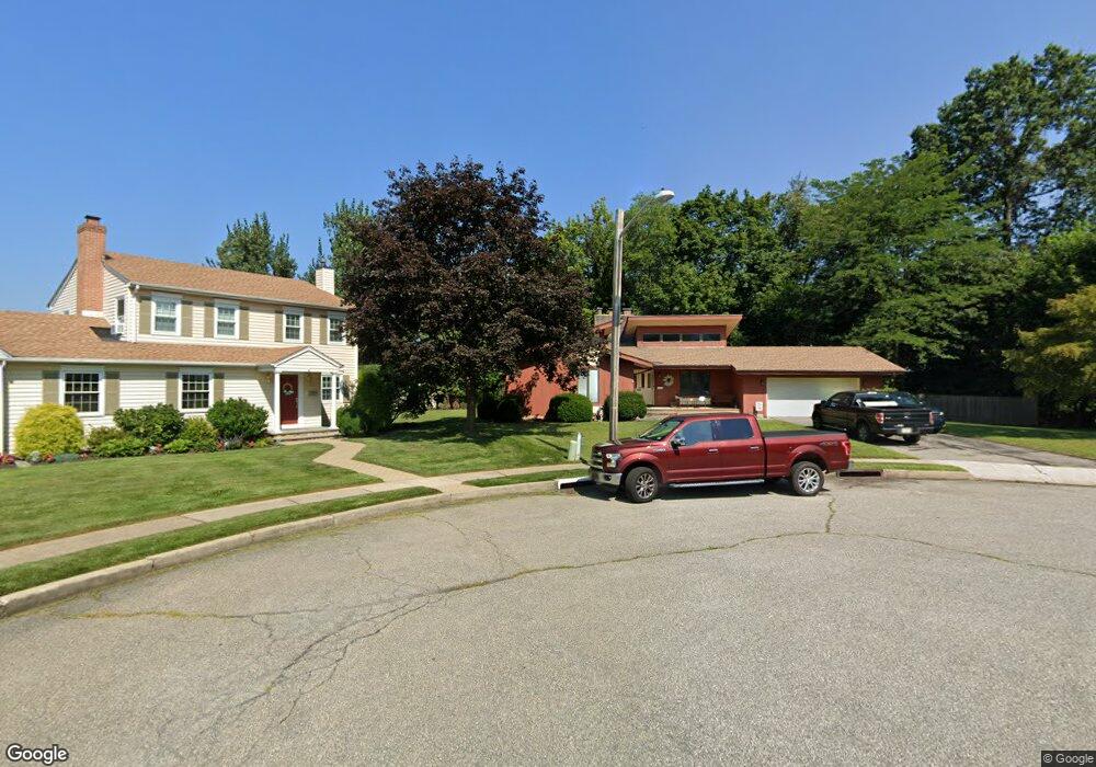 8 Torlish Gate, Raritan, NJ 08869 - photo 1