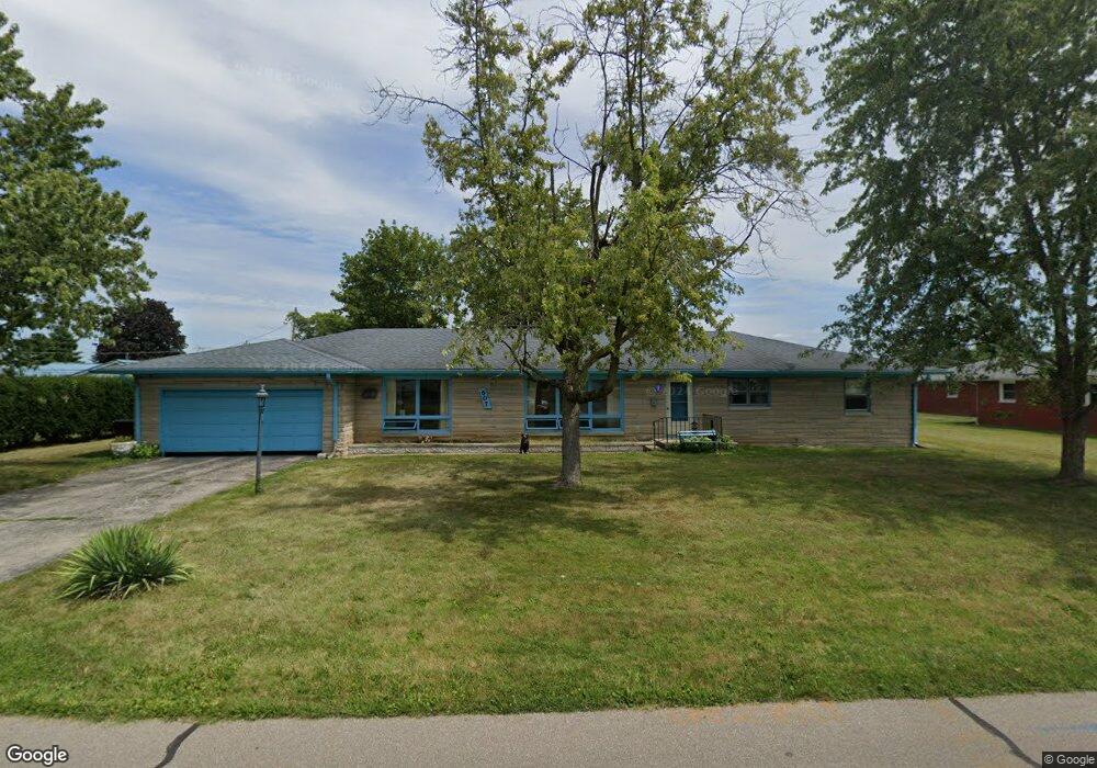 607 Franklin St, Edinburgh, IN 46124 - photo 1