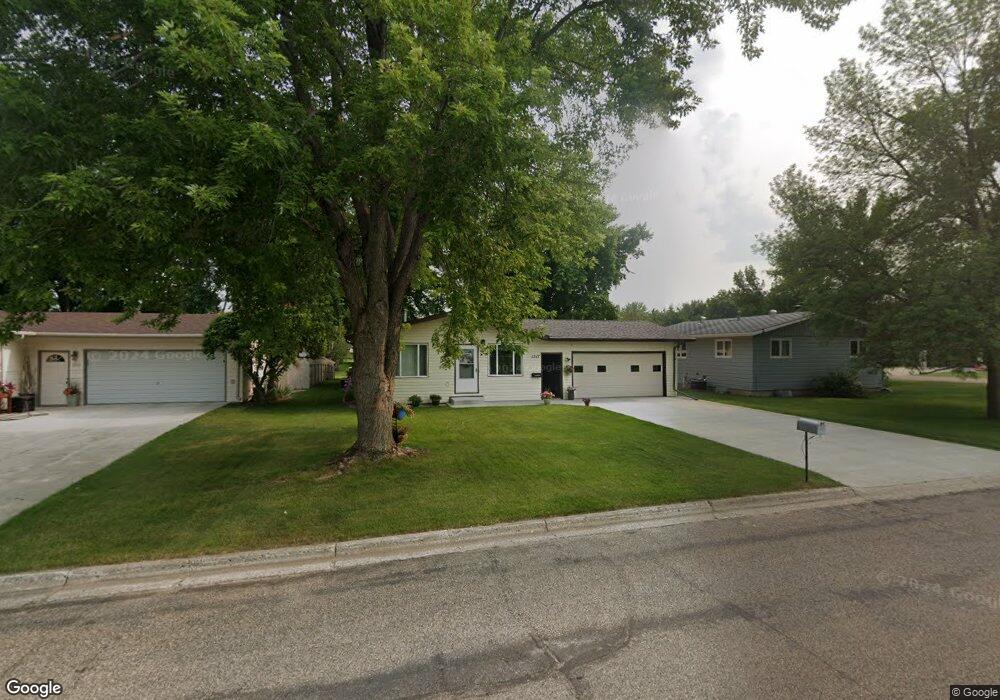 1517 15th St SW, Jamestown, ND 58401 - photo 1