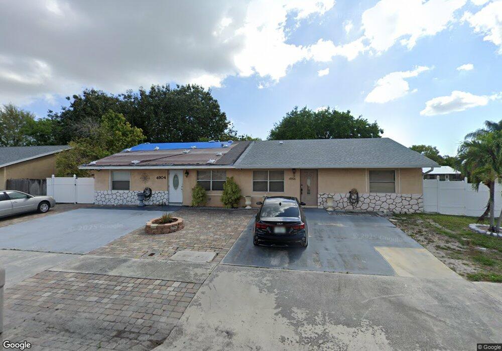 4906 Pimlico Ct, West Palm Beach, FL 33415 - photo 1