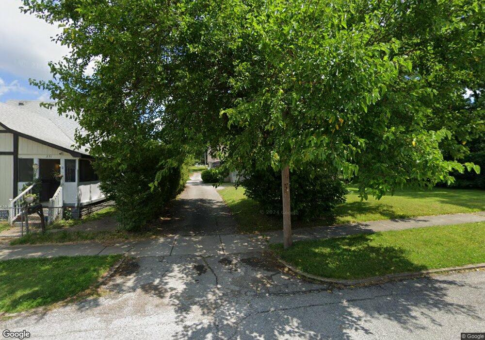 219 N Vine St, Plainfield, IN 46168 - photo 1