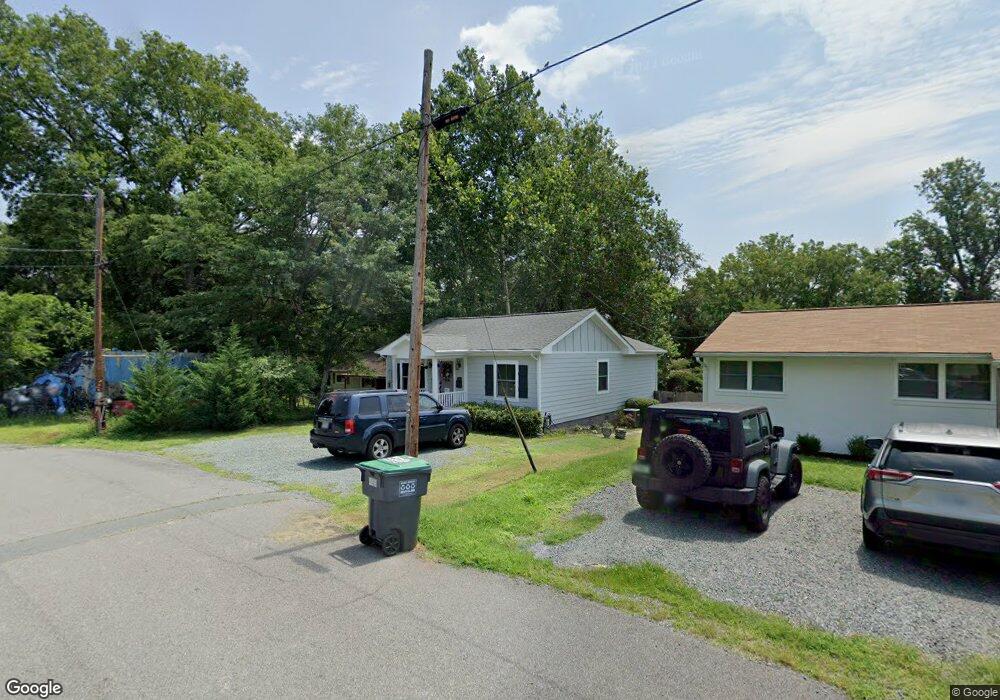 1142 Saint Clair Ave, Charlottesville, VA 22901 - photo 1