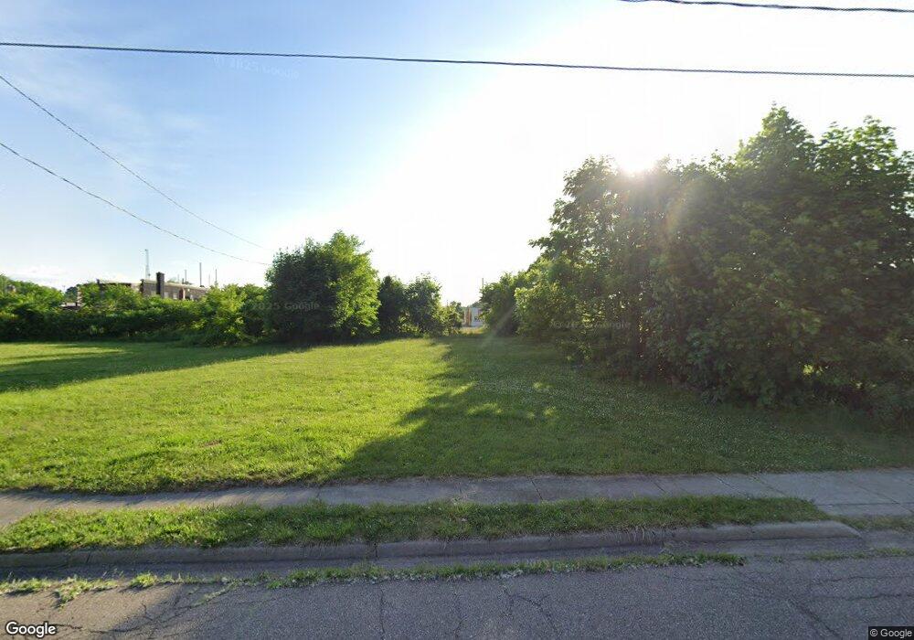 1651 Beach St, Flint, MI 48503 - photo 1