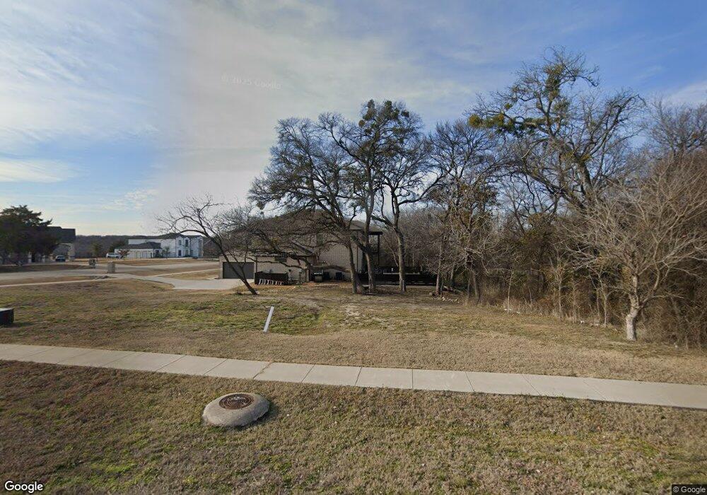 1004 Mesquite Ct, Grand Prairie, TX 75104 - photo 1