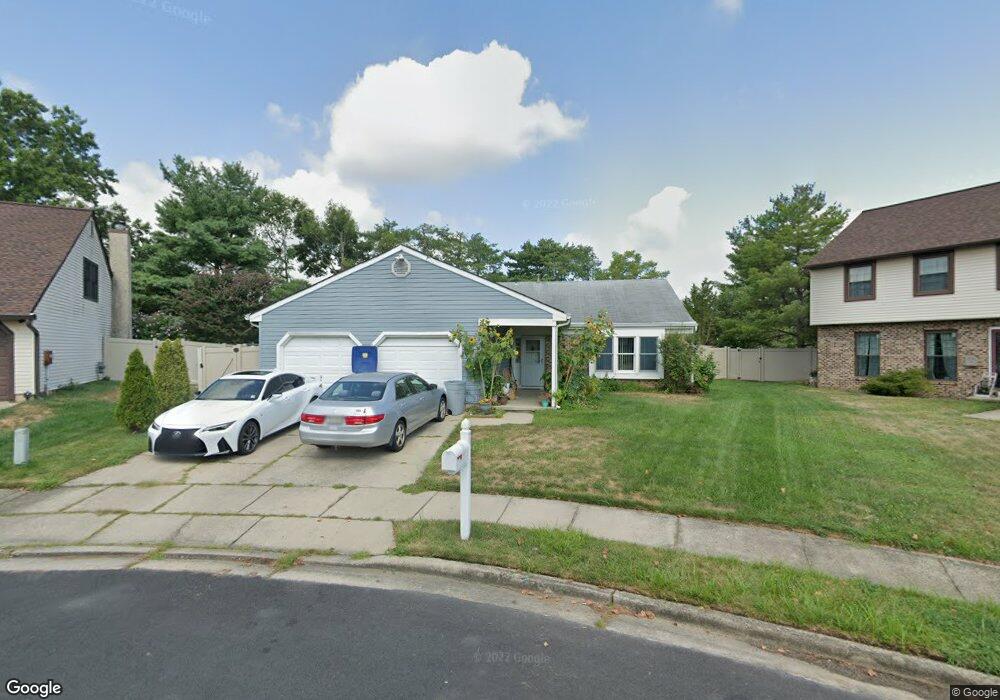 8 Meadowrue Dr, Mount Laurel, NJ 08054 - photo 1