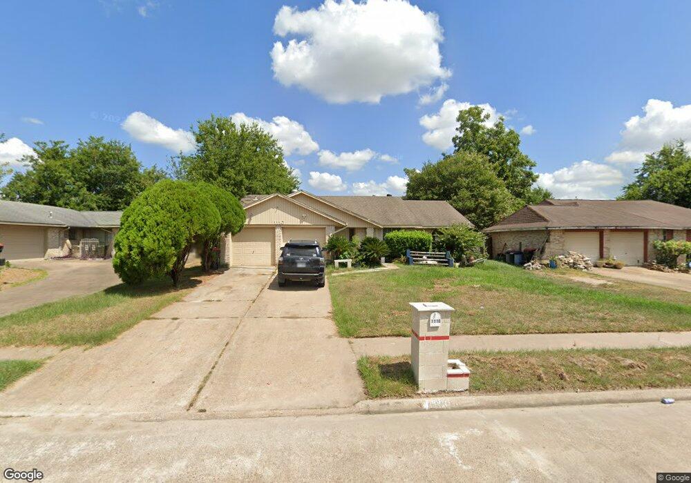 1110 Fallbrook Dr, Houston, TX 77038 - photo 1