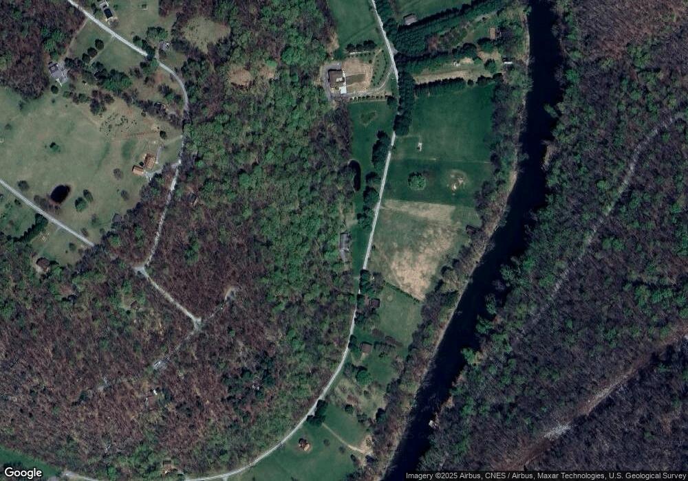 816 Clarion Ln, Great Cacapon, WV 25422 - photo 1