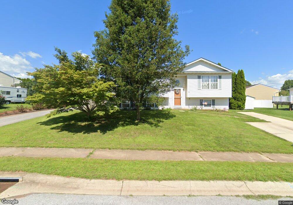 110 Flanagan Dr, Taneytown, MD 21787 - photo 1