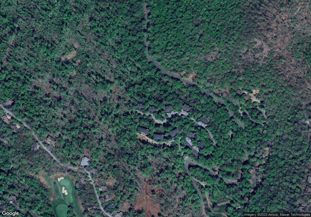 300 Creekside Way B302, Burnsville, NC 28714 - photo 1