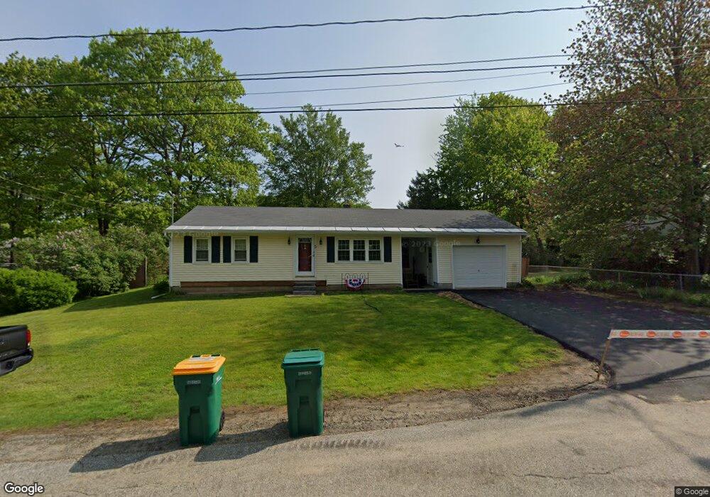 5 Hampshire Ave, Rochester, NH 03867 - photo 1