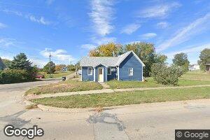 206 S School St, Orient, IA 50858