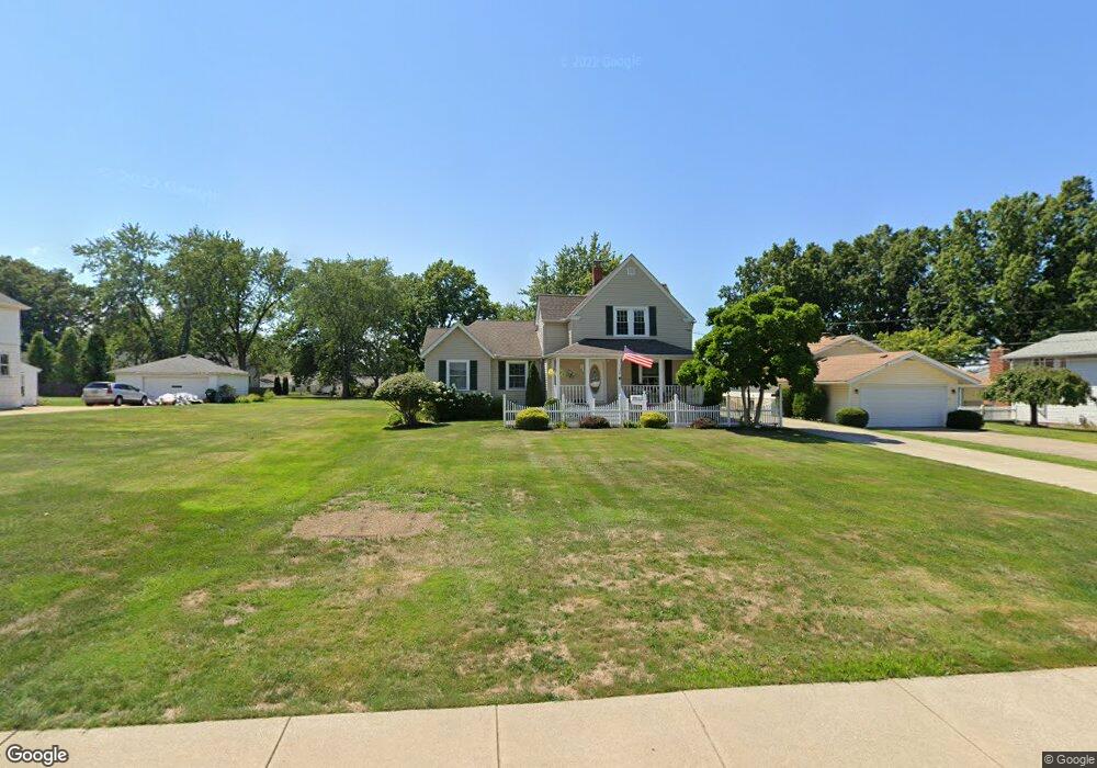 1834 Rockefeller Rd, Wickliffe, OH 44092 - photo 1