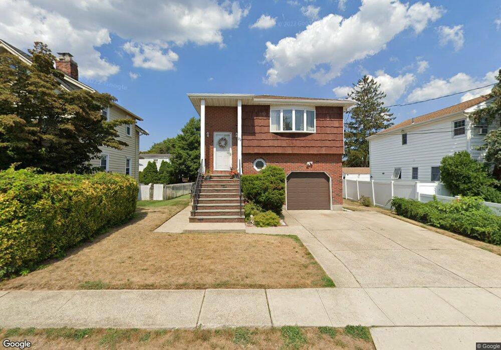 29 E Maujer St, Valley Stream, NY 11580 - photo 1