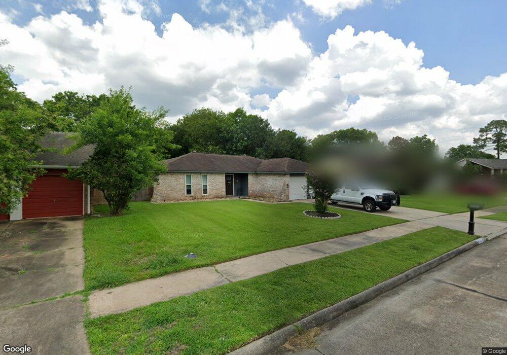 5226 Apple Blossom Ln, Friendswood, TX 77546 - photo 1