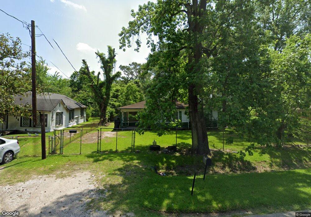 8910 Lanewood Dr, Houston, TX 77016 - photo 1