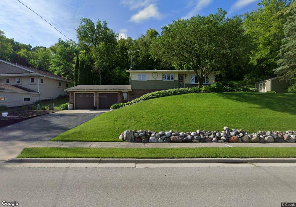 295 Hartford Rd, Slinger, WI 53086 - photo 1