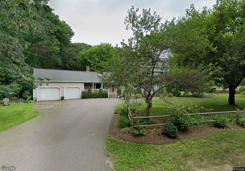 596 Fiske St, Holliston, MA 01746 - photo 1