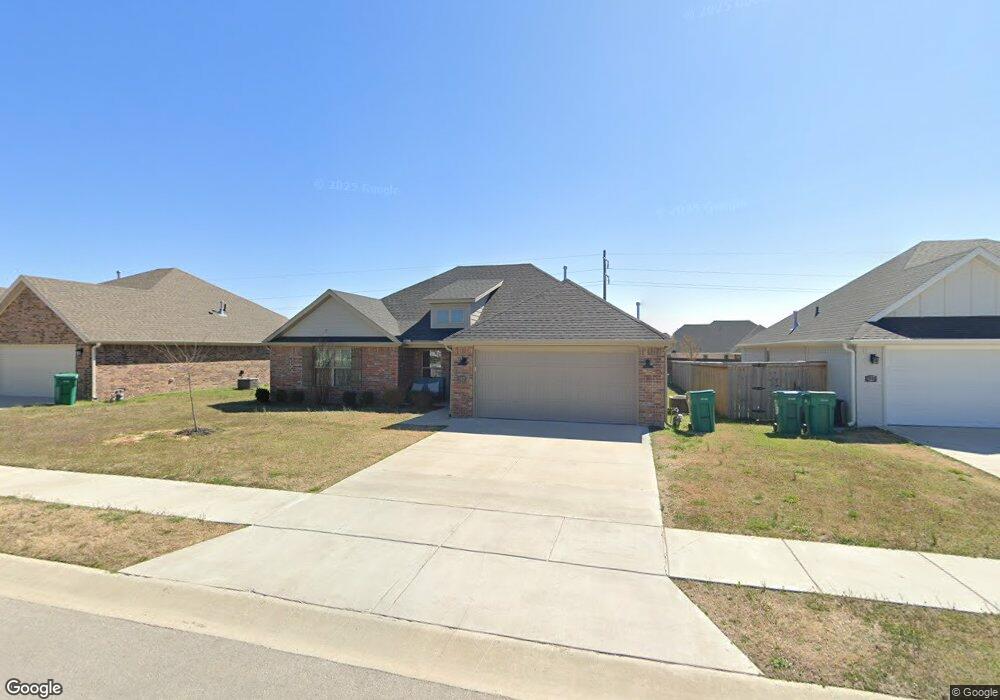 917 Woodplains Ave, Tontitown, AR 72762 - photo 1