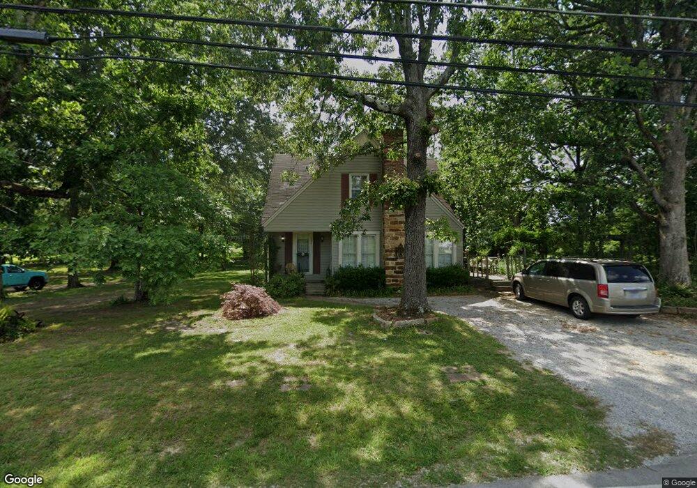 606 Oakdale St, Manchester, TN 37355 - photo 1