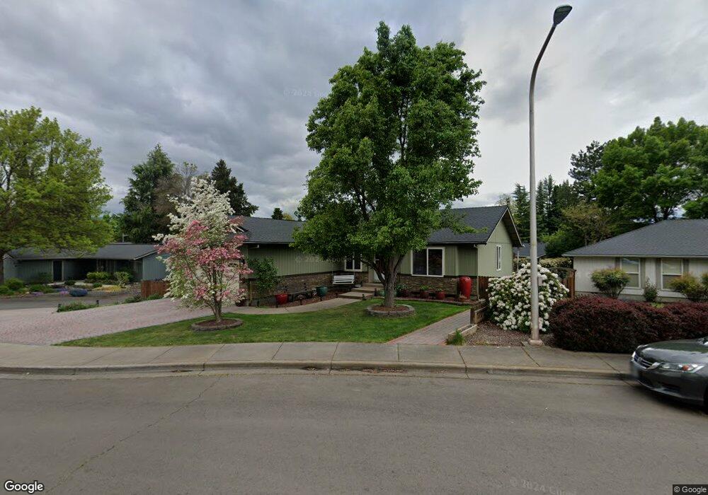 1517 N Modoc Ave, Medford, OR 97504 - photo 1