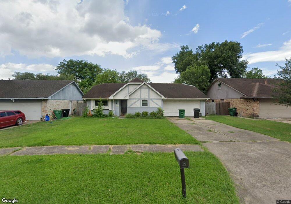 7515 Athlone Dr, Houston, TX 77088 - photo 1