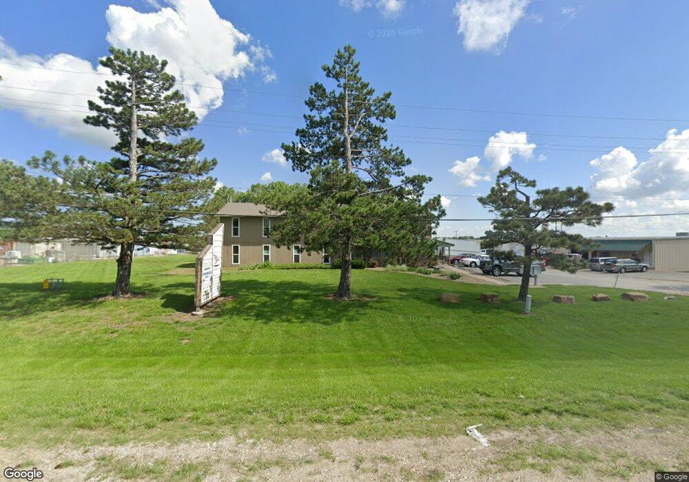 2730 SW 57th St, Topeka, KS 66609 - photo 1