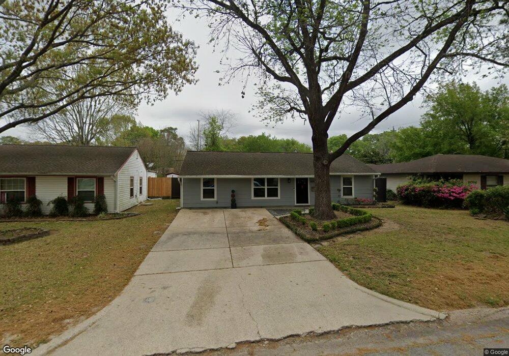 2006 Althea Dr, Houston, TX 77018 - photo 1
