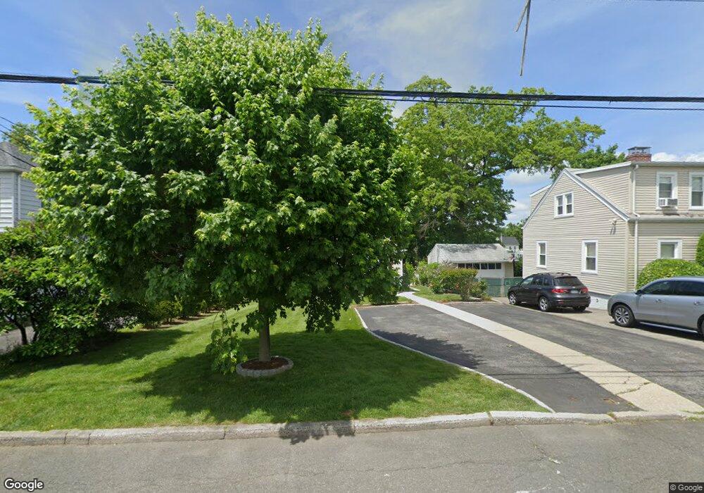 28 Whittemore Place, Port Chester, NY 10573 - photo 1