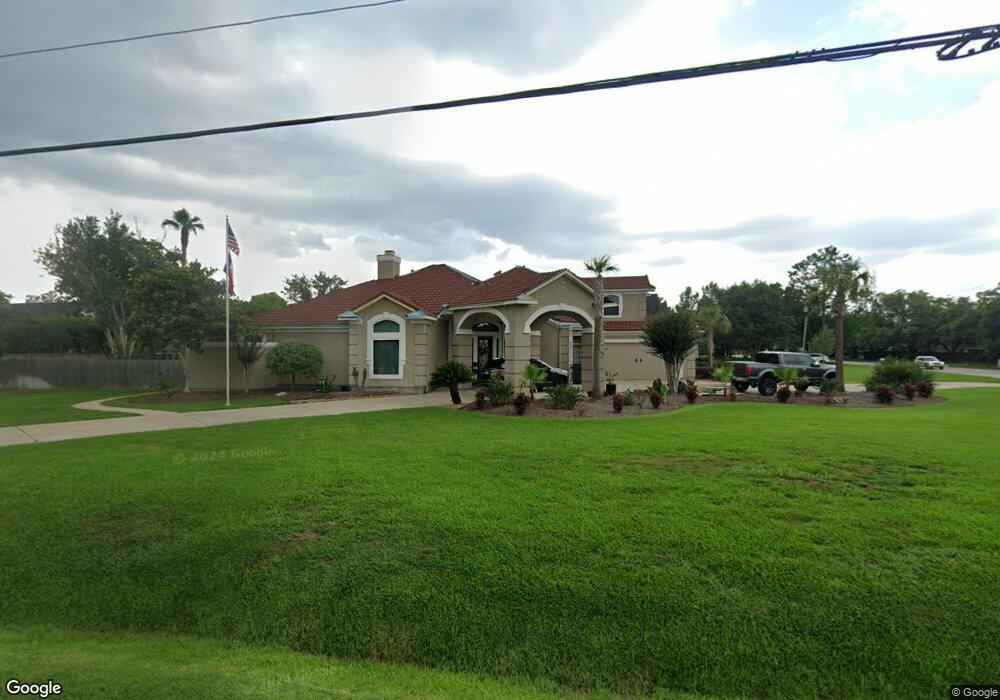 1708 Winding Way Dr, Friendswood, TX 77546 - photo 1