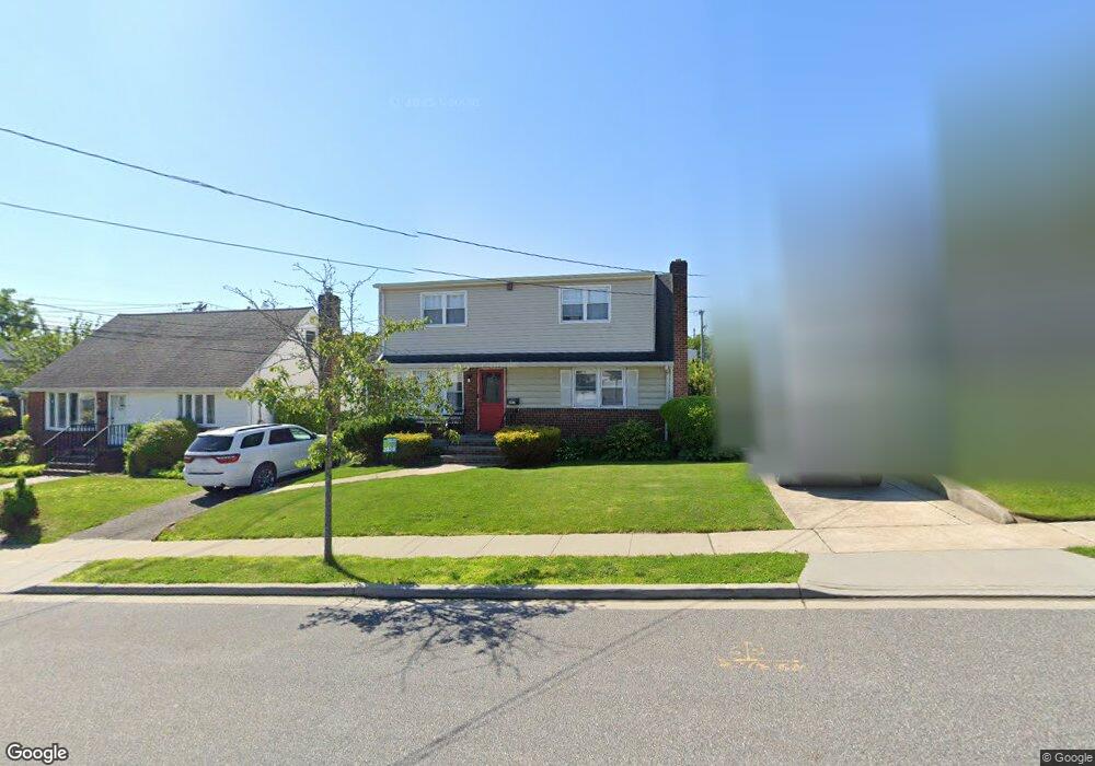 263 Dow Ave, Mineola, NY 11501 - photo 1