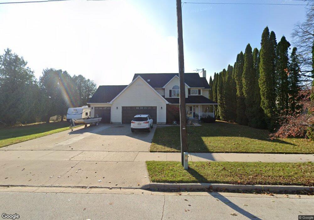 2929 45th St, Two Rivers, WI 54241 - photo 1