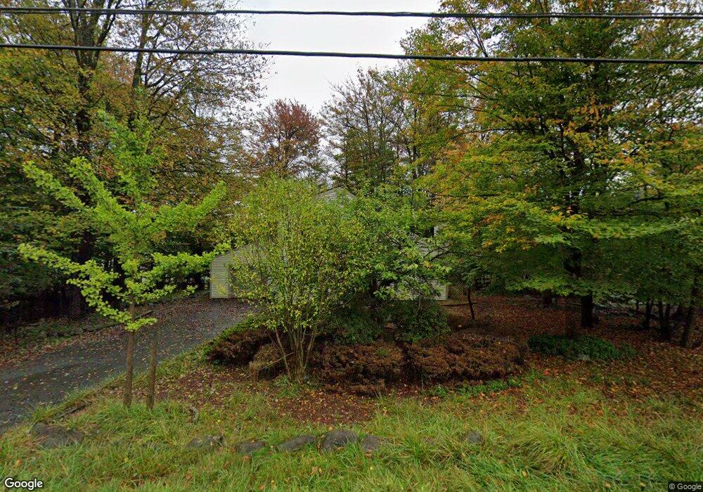 507 Country Place Dr, Tobyhanna, PA 18466 - photo 1