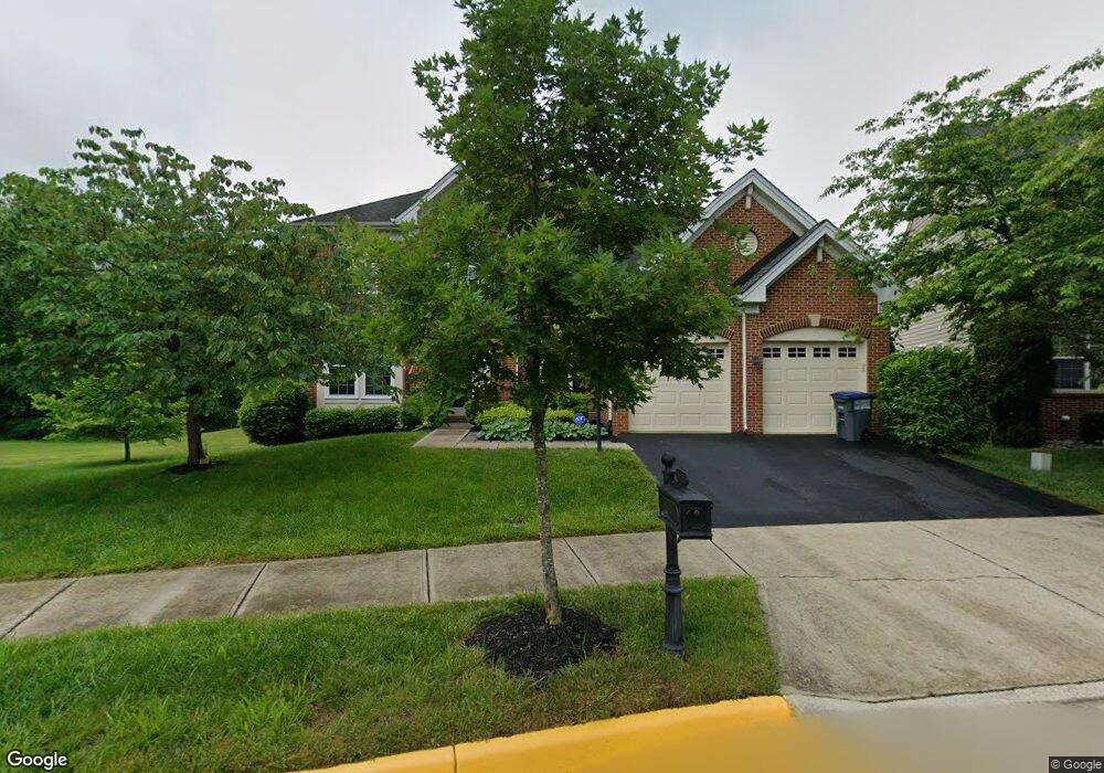 16643 Spacemore Cir, Woodbridge, VA 22191 - photo 1