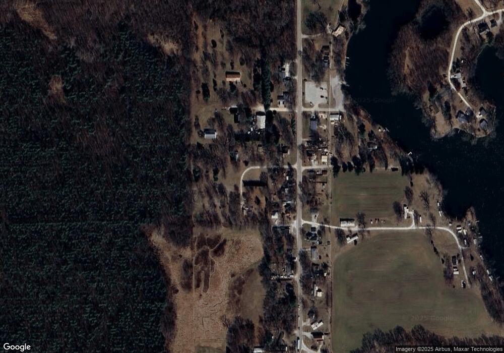 5673 W Palestine 2nd St, Mentone, IN 46539 - photo 1