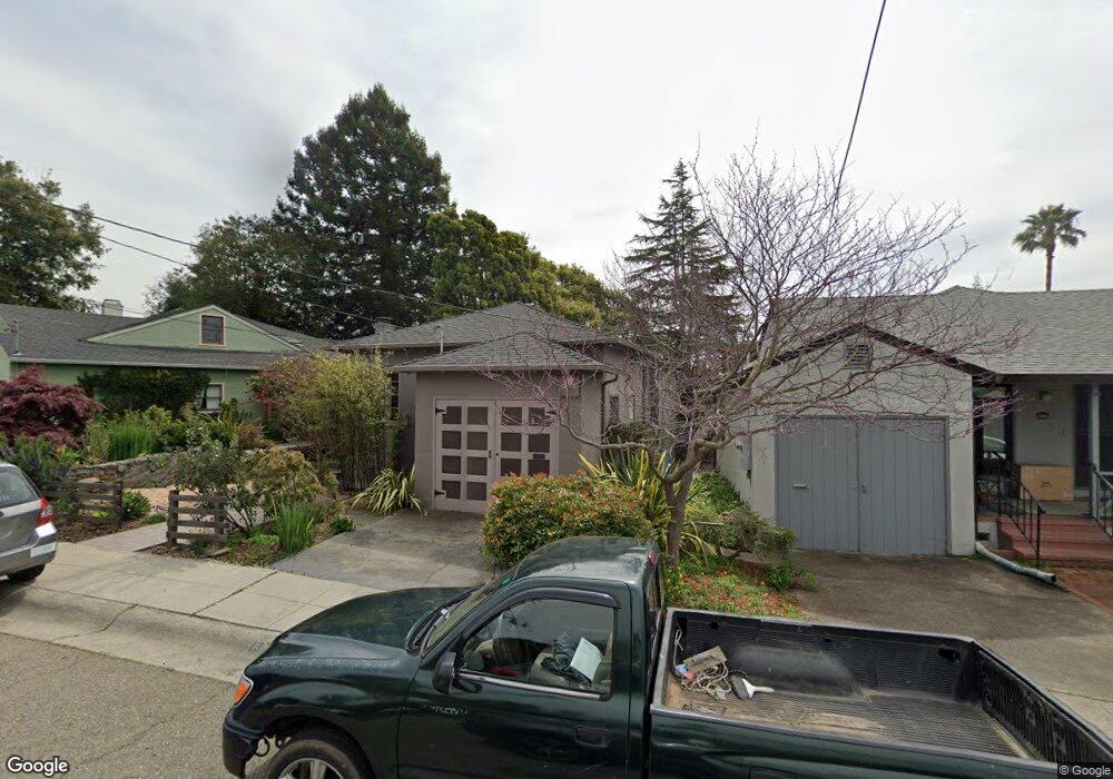 1372 Tomlee Dr, Berkeley, CA 94702 - photo 1