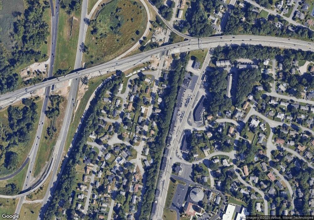 2568 Cranston St, Cranston, RI 02920 - photo 1