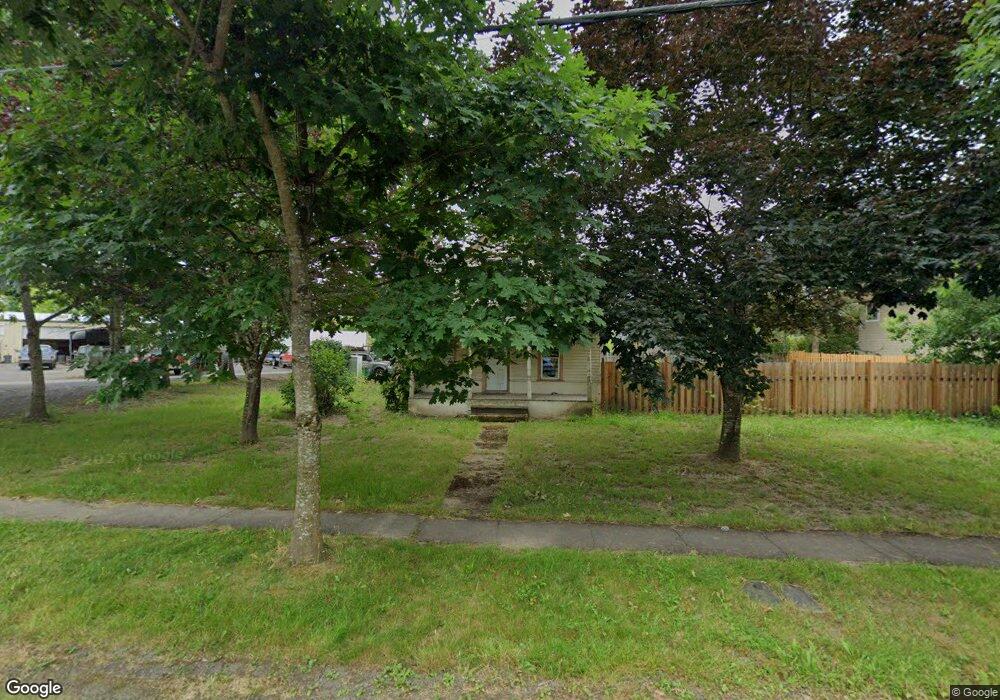 706 W 1st St, Newberg, OR 97132 - photo 1