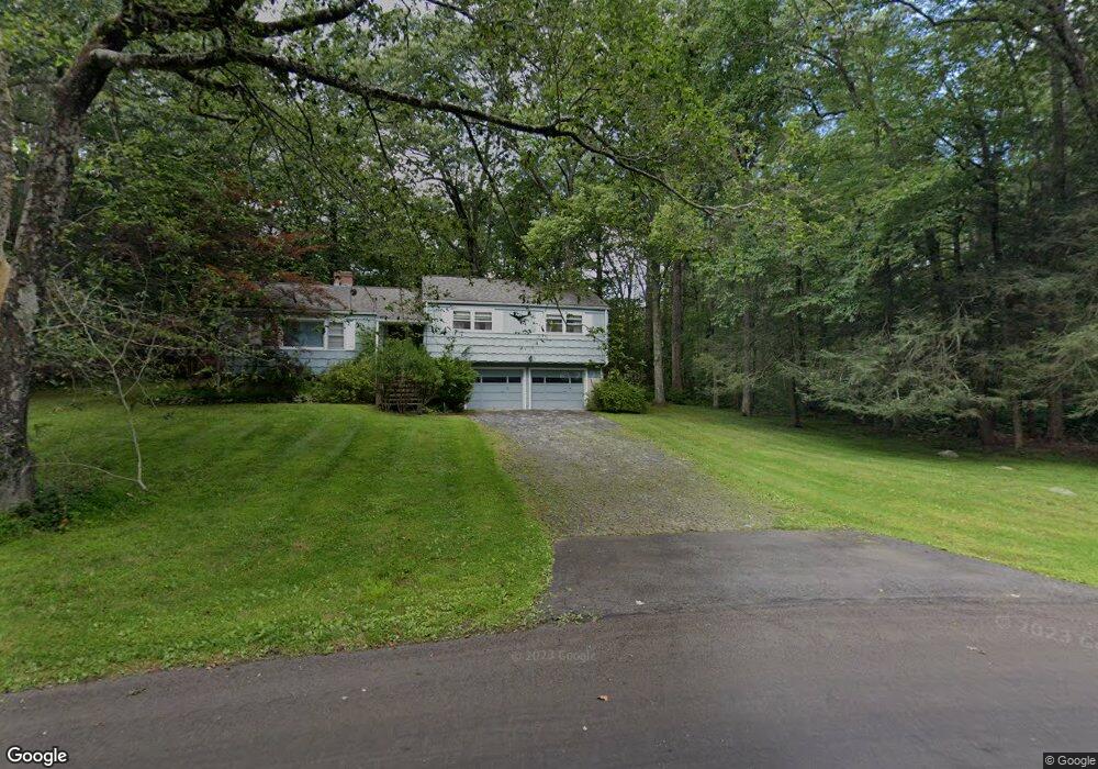 90 Great Oak Ln, Redding, CT 06896 - photo 1