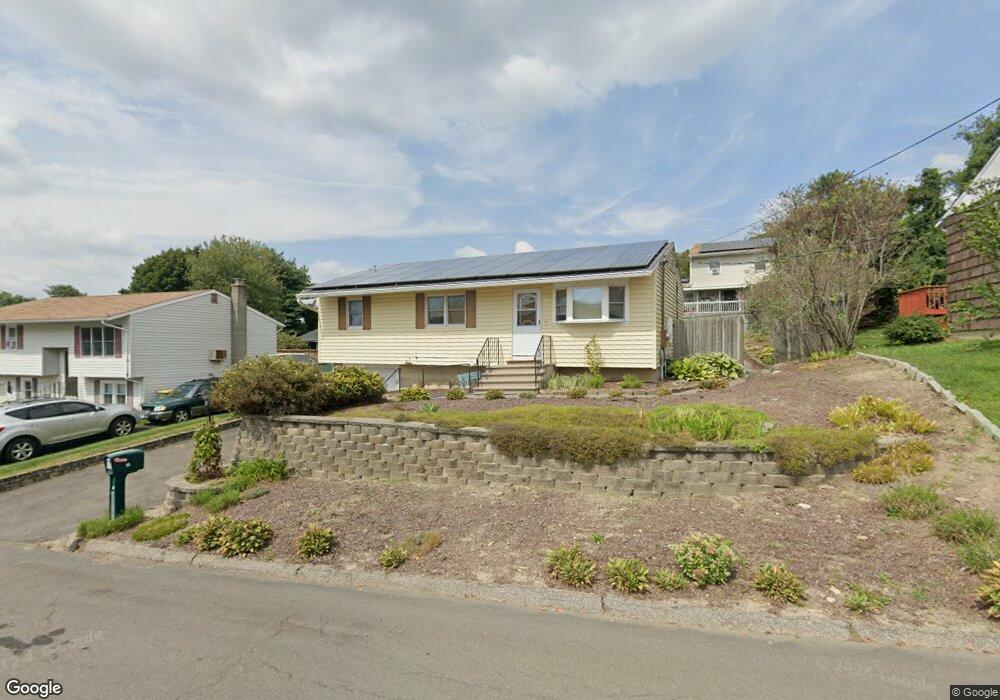 35 Brookfield Rd, Waterbury, CT 06704 - photo 1